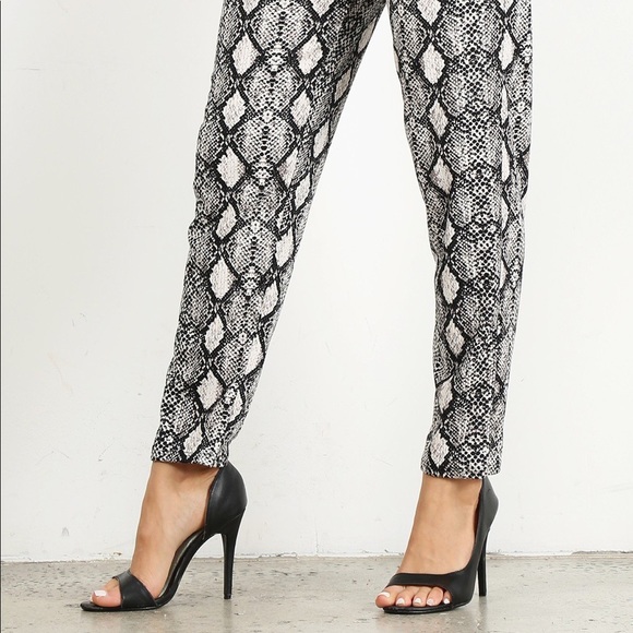 Snakeskin Jogger Stretchy Pants - Picture 4 of 6